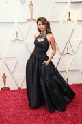 penelope-cruz-javier-bardem-couple-up-oscars-09.jpg