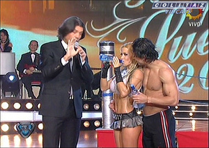 Evangelina.Aderson.Bailando.2008.Pollerita.Remera.Mojada.SD.60FPS-Colitaz.135.jpeg