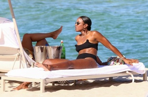 Kelly Rowland MEERNCH_t