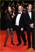 marion-cotillard-wears-shorts-cannes-bro-sis-premiere-33.jpg