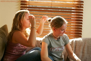 Permanent Link to 2004 07 21 mirandaandstephanie imgset771