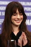 anne-hathaway-at-she-came-to-me-press-conference-at-73rd-berlinale-international-film-festival-02-16-2023-2.jpg