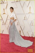 zendaya-oscars-2022-red-carpet-11.jpg