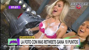 Soso.Mirabelli.y.Rubia.Lavando.Auto.Combate.1080P-Colitaz.36.jpeg