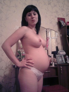 Horny Pregnant Amateur Girlfriend