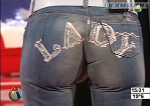 Nazarena.Velez.Jeans.Ajustados.Lady.Vueltita.Intrusos.SD.HQ-ColitazTV.91.jpeg