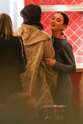katy-perry-orlando-bloom-bday-dinner-friends-17.jpg