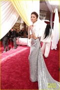 zendaya-oscars-2022-red-carpet-16.jpg