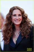 julia-roberts-chopard-cannes-film-festival-02.jpg