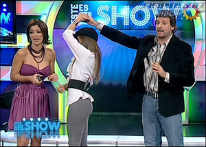Cinthia.Fernandez.Vueltita.Calza.Gris.Este.Es.El.Show.SD.HQ.60FPS-Colitaz.40.jpeg
