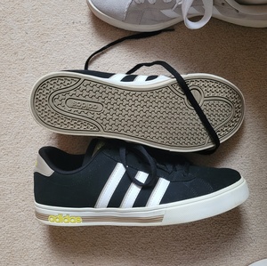 [Bild: ME1ADEPQ_t.jpg]