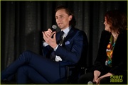 tom-hiddleston-loki-team-nyc-10.jpg