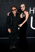 Lady+Gaga+House+Gucci+New+York+Premiere+p-HjtIcsK4yx.jpg
