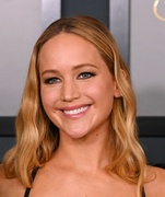 jennifer-lawrence-governors-awards-in-los-angeles-11-19-2022-6.jpg
