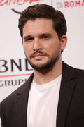 Kit+Harington+Eternals+Photocall+16th+Rome+OcYE1r9MWSOx.jpg