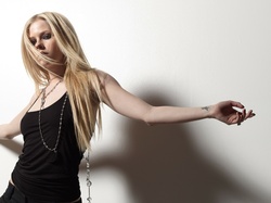 Avril Lavigne - Page 4 ME793YX_t