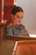 katy-perry-orlando-bloom-bday-dinner-friends-31.jpg