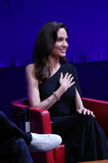 Angelina+Jolie+Eternals+Press+Conference+16th+jaIKyouIMdTx.jpg