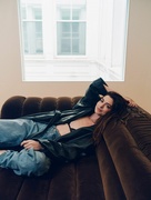 anne-hathaway-for-net-a-porter-2023-4.jpg