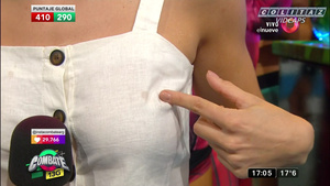 Laurita.Fernandez.Muestra.Salpicaduras.Casi.Oops.Combate.1080P-Colitaz.07.jpeg