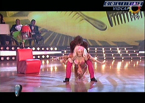 Pampita.Bailando.2008.Mini.Compilado.SD.60FPS.Colitaz.52.jpeg