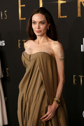 Angelina+Jolie+Marvel+Studios+Eternals+Premieres+ojCfZdi_p62x.jpg