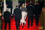 kristen-stewart-crimes-of-the-future-cannes-premiere-37.jpg