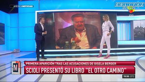 Carolina.Losada.Pantalon.Ajustado.Camisa.Abierta.AN.1080P-Colitaz.116.jpeg