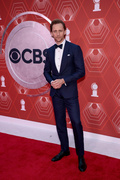 Tom+Hiddleston+74th+Annual+Tony+Awards+Arrivals+EpNac8uXbFrx.jpg