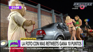 Soso.Mirabelli.y.Rubia.Lavando.Auto.Combate.1080P-Colitaz.45.jpeg
