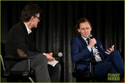 tom-hiddleston-loki-team-nyc-08.jpg