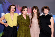 Dakota+Johnson+Lost+Daughter+UK+Premiere+65th+3Bug6p-tCYSx.jpg