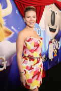 Scarlett+Johansson+Premiere+Illumination+Sing+nF-Eef3S1mFx.jpg