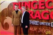 chris-pine-hugh-grant-rege-jean-page-dungeons-dragons-berlin-01.jpg