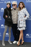 Penelope+Cruz+Madres+Paralelas+Photocall+78th+kOY6ITPW7Dox.jpg