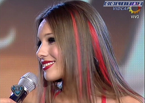 Pampita.Bailando.2008.Mini.Compilado.SD.60FPS.Colitaz.00.jpeg