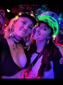 Emily Osment (13).jpeg