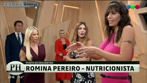 Romina.Pereiro.Catsuit.Rosa.Ajustado.PH.1080P-ColitazTV.11.jpeg