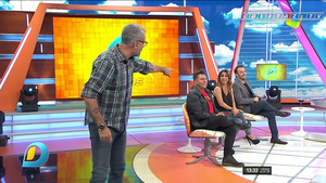 Marina.Calabro.Vueltita.Intrusos.Jeans.Ajustados.1080P-ColitazTV.14.jpeg