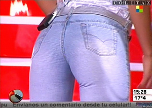 Colitaz-Nazarena.Velez.Jeans.Claros.Ajustados.15.jpeg