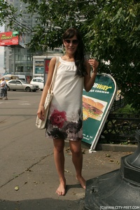 Permanent Link to City Feet – Marina A – 2012 12 07 Beauty in light summer dress and sunglasses