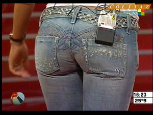 Karina.Jelinek.Jeans.Vueltita.Intrusos.SD.HQ.60FPS-Colitaz.21.jpeg
