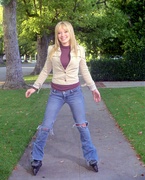 Хилари Дафф (Hilary Duff) Newsweek Photoshoot 2003 (13xHQ) MEWLN7_t
