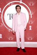 Jake+Gyllenhaal+74th+Annual+Tony+Awards+Arrivals+9DTn-r97Votx.jpg