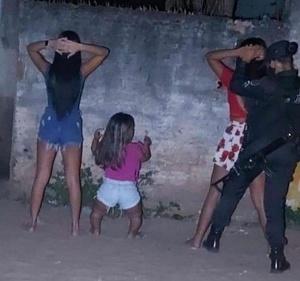 5bPavICn.jpg