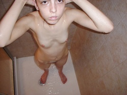 ME12I0IR_t.jpg