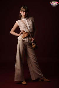 [Image: ME1A0U0W_t.jpg]