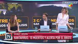 Carolina.Losada.Pantalon.Ajustado.Camisa.Abierta.AN.1080P-Colitaz.48.jpeg