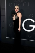 Lady+Gaga+House+Gucci+New+York+Premiere+3iHC6ZlwIXJx.jpg