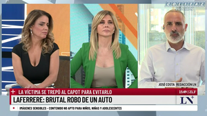 Debora.Plager.Saco.Verde.Marcando.Pechos.LN.1080P-Colitaz.42.png